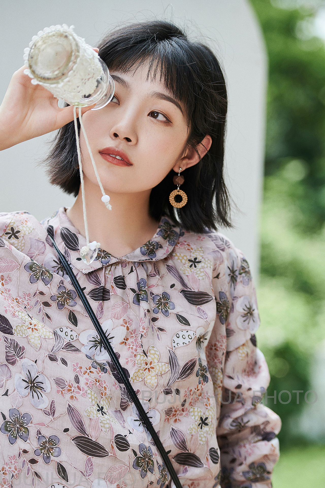 棉麻女装外景拍摄（图ZMjExNDAzODQw） - 人像摄影 - 站酷设计师摄影师卜俊华原创素材 - 站酷ZCOOL