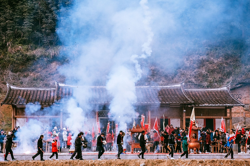 过年老家的迎佛游神活动