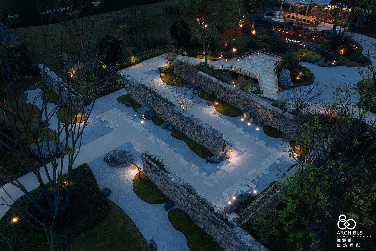 成都九麓雅居乐庭院景观实景（图ZMjk2OTg1MDI4） - 环境/建筑摄影 - 站酷设计师建筑空间摄影镇东原创素材 - 站酷ZCOOL