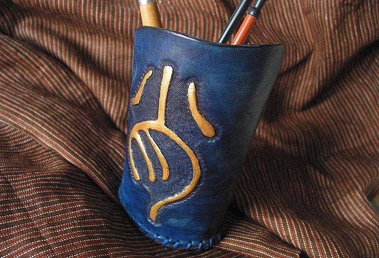 笔筒-甲骨文|手工艺|工艺品设计|伽蓝手工 - 原创作品 - 站酷 (zcool)