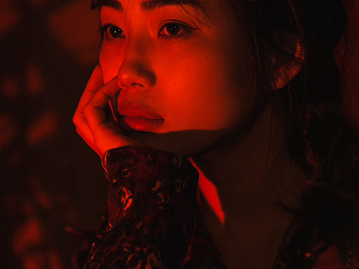 霓虹（個(gè)人主頁(yè)-ZNjgwODI4MjA=） - 人像攝影 - 站酷設(shè)計(jì)師素白酥原創(chuàng)素材 - 站酷ZCOOL
