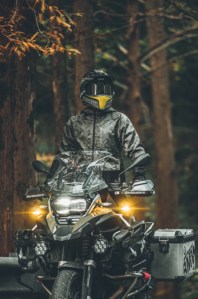 （外星蜗牛）国产品牌机车骑行服（图ZMzQwNDQ5NDAw） - 产品摄影 - 站酷设计师匠心映画摄影原创素材 - 站酷ZCOOL