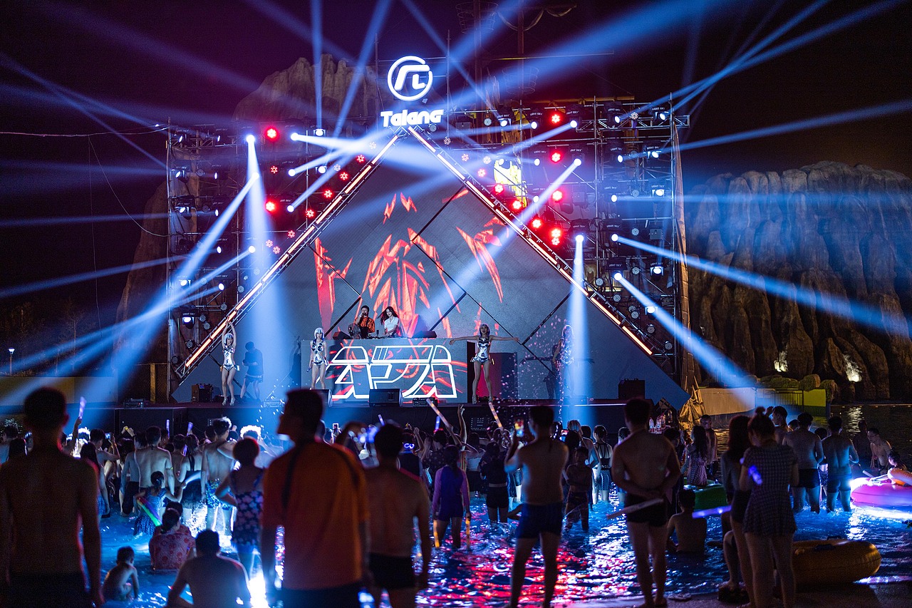 云龙水上乐园踏浪音乐节