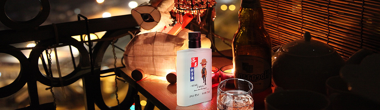 一组酒类产品的场景海报淘宝P图