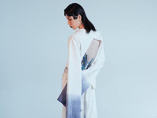 水