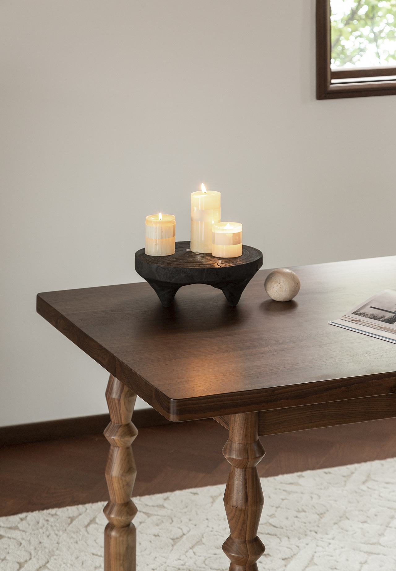 家居摄影-工作台 | 黑胡桃复古家具视觉呈现