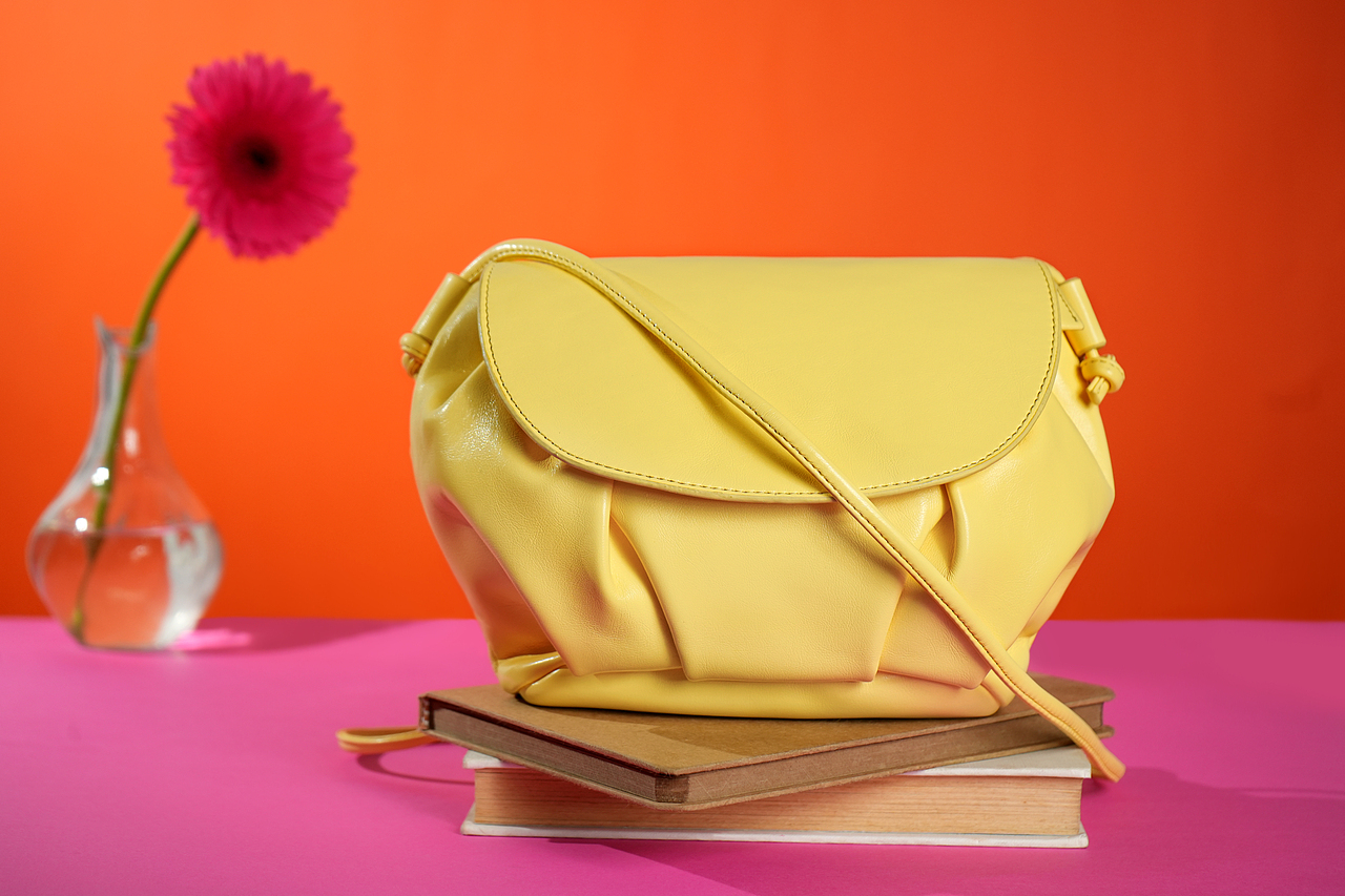 【教】广州皮具手袋女包包静物摄影拍摄布灯光课程培训