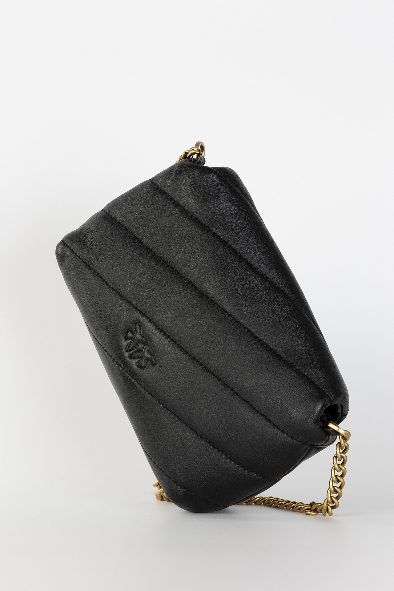 Pinko包白底图拍摄（图ZMzQyOTg5NzYw） - 产品摄影 - 站酷设计师revtrr原创素材 - 站酷ZCOOL