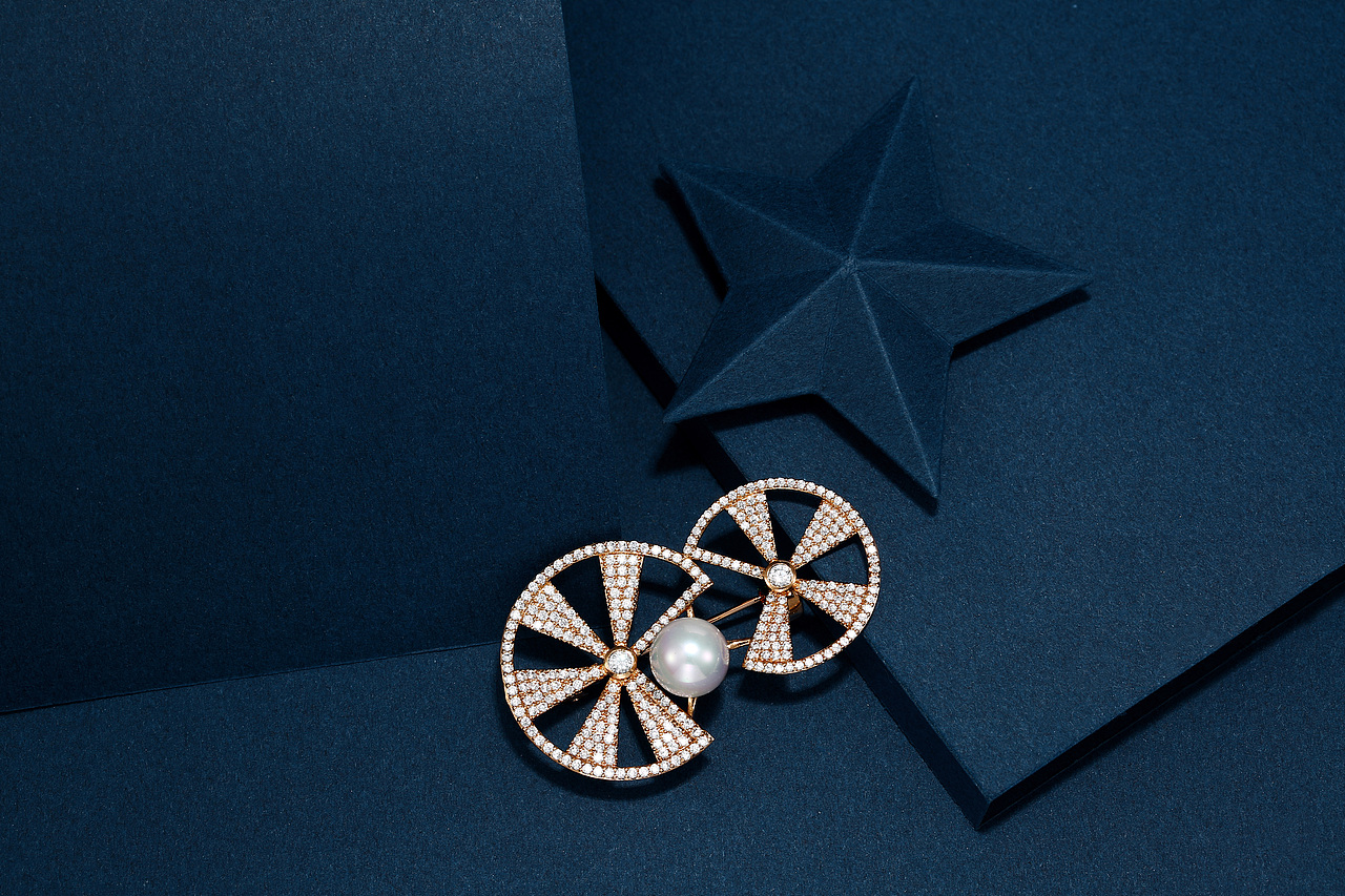 项链 胸针 关公 中国金 招财猫 蓝底 红底 灰底