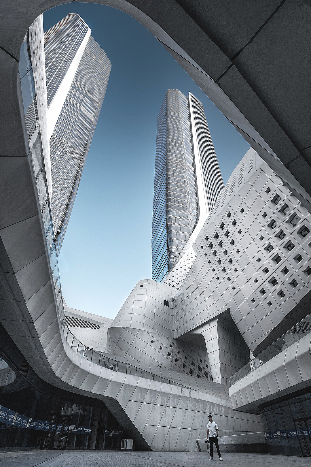 建筑摄影城市风光南京双子塔