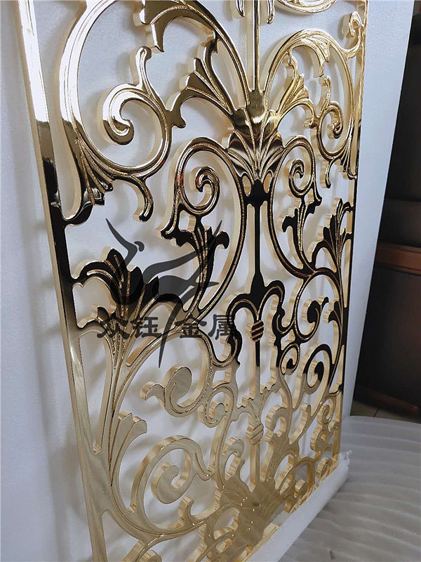 铝板雕花格栅 双面K金铝板镂空豪华隔断