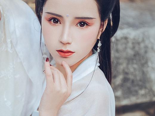 《南歌子》