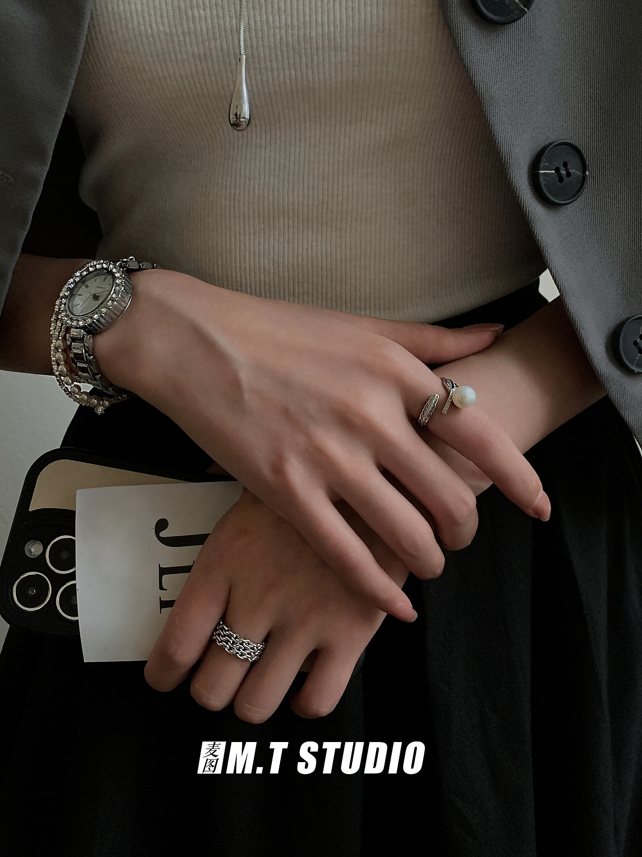 麦图摄影冷淡风饰品耳钉项链戒指拍摄