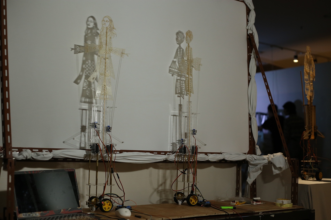 影(将皮影与kinect结合的互动装置)