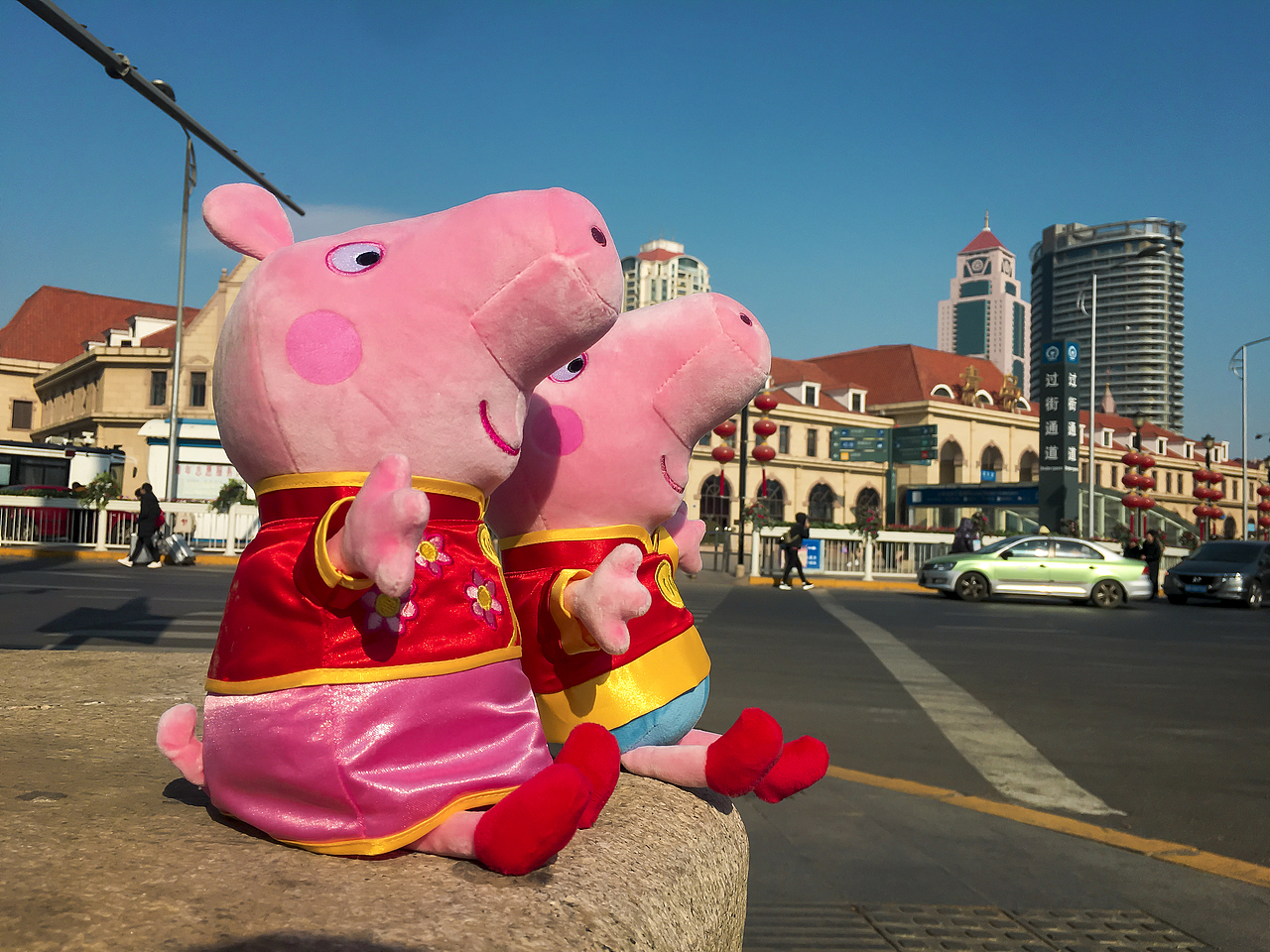 佩奇爱情故事——青岛站（图ZMTQ0MzY3NjE2） - 人文/纪实摄影 - 站酷设计师山谷子原创素材 - 站酷ZCOOL