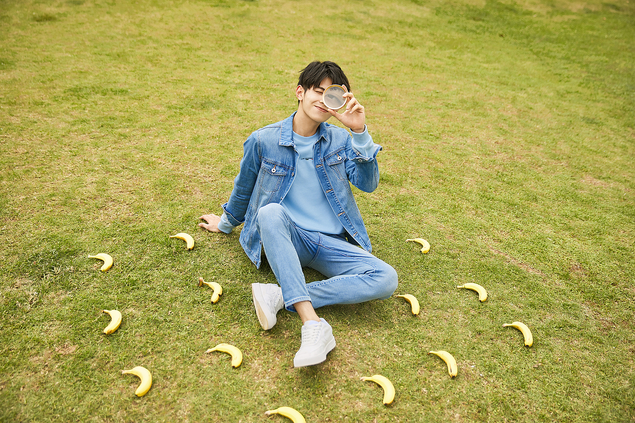 泳池，草地和羊驼（图ZMjE1MzYxNDcy） - 人像摄影 - 站酷设计师WaiTinG0417原创素材 - 站酷ZCOOL