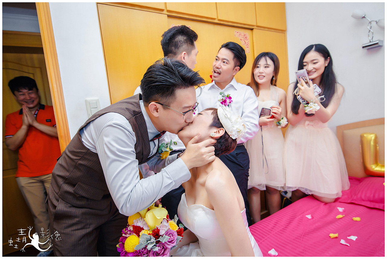 青蛙摄影婚礼拍摄-逗逼是你逗逼!