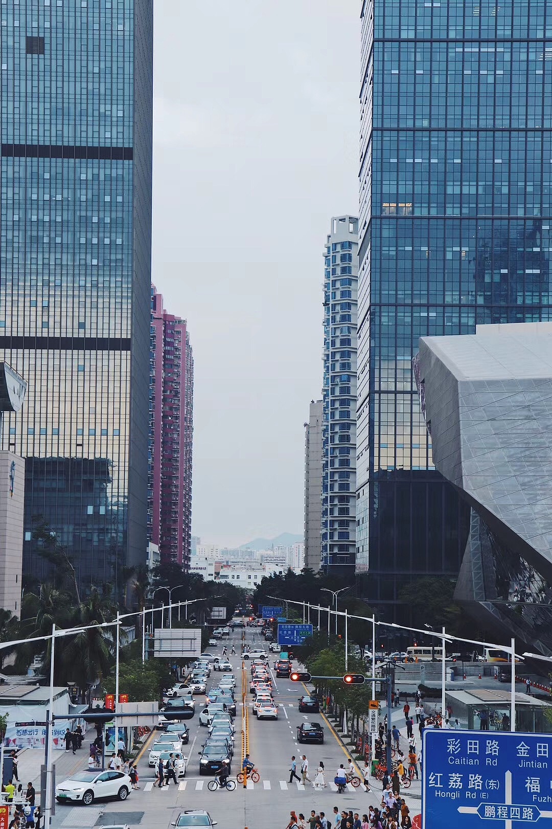 所谓城市,步履不停