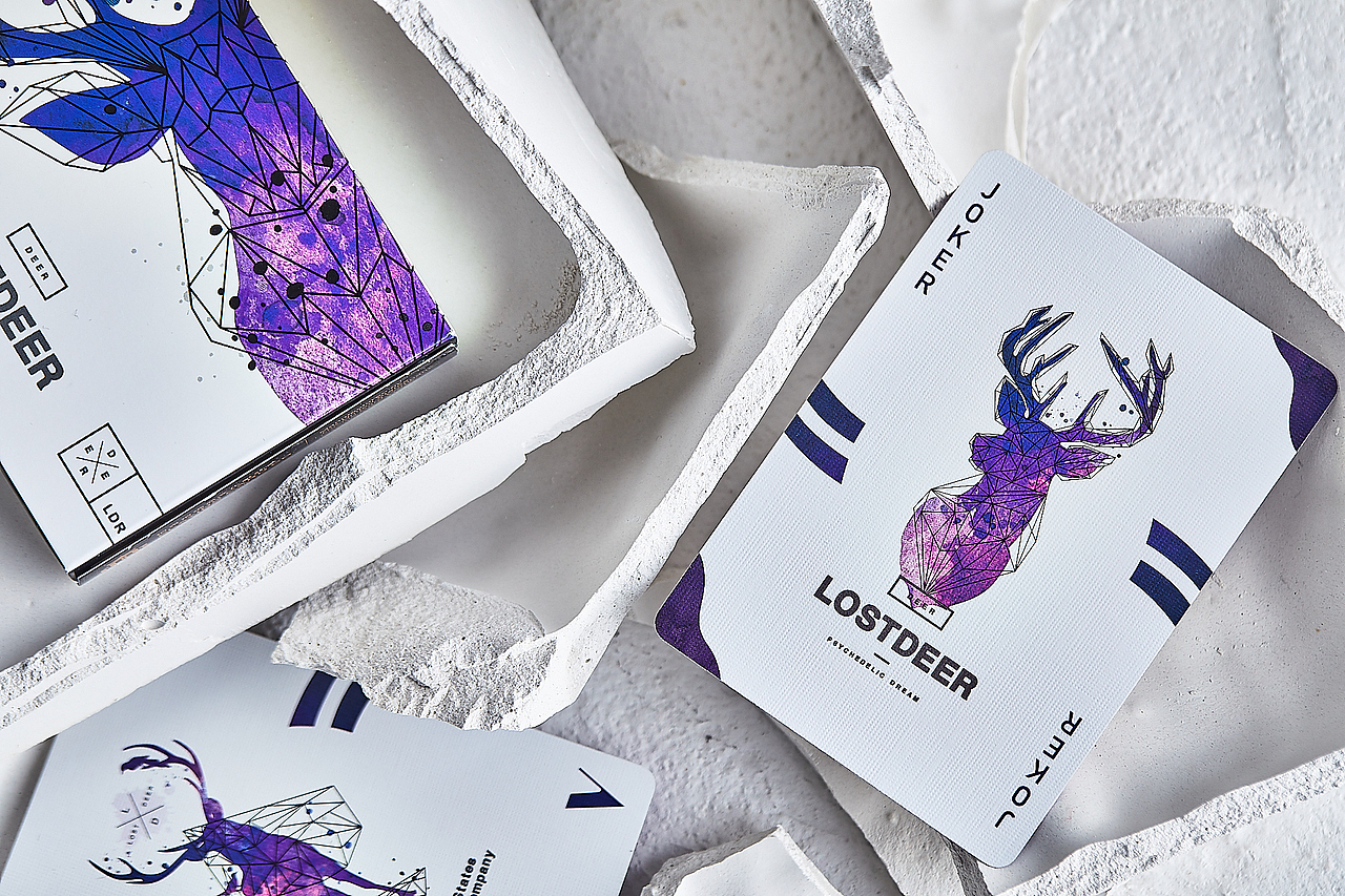 产品摄影-扑克牌-Lost Deer（图ZMTQ4NTg0OTc2） - 产品摄影 - 站酷设计师柏克珀紙品工作室原创素材 - 站酷ZCOOL