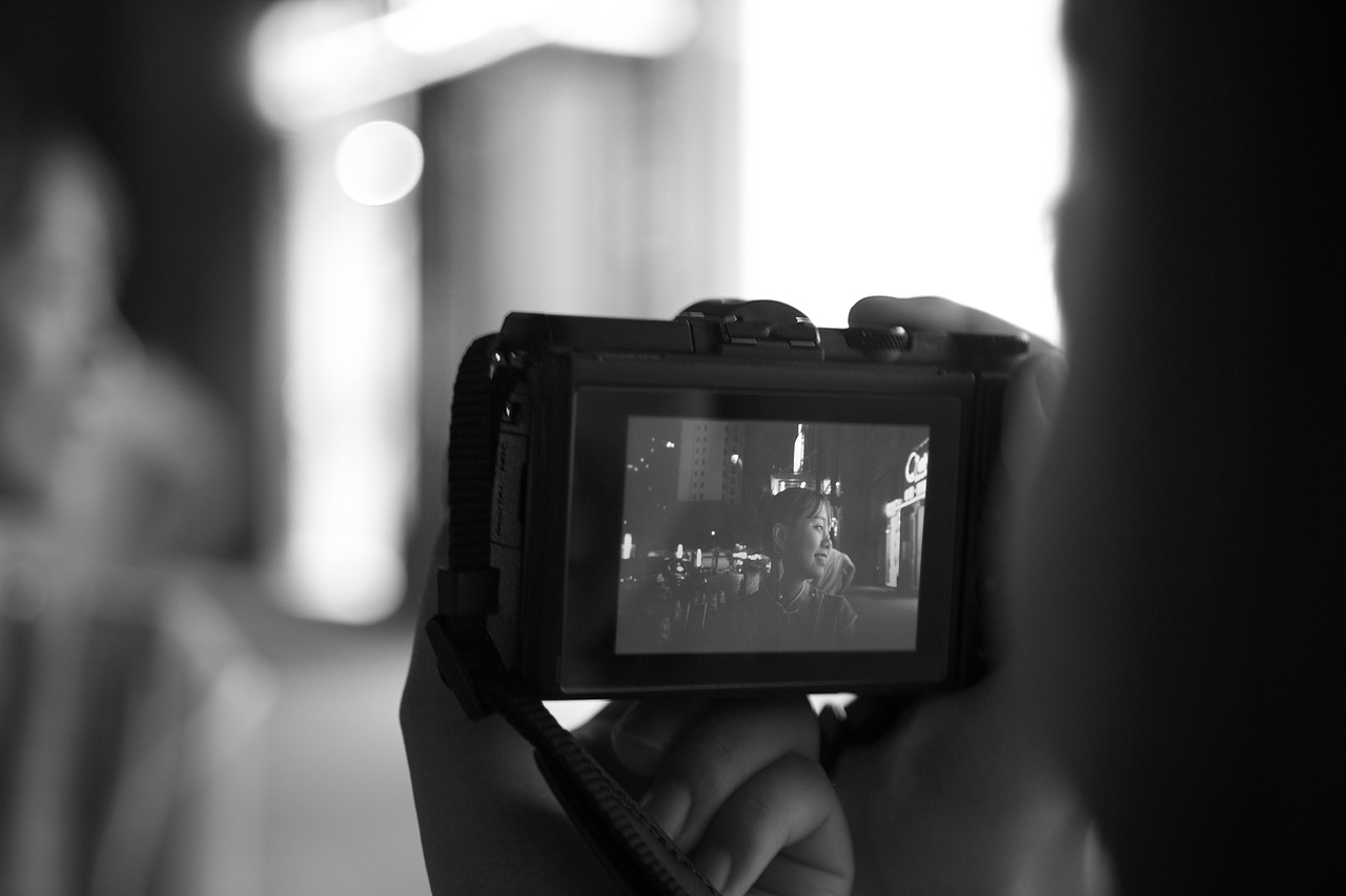 拍着拍着画风就变了...