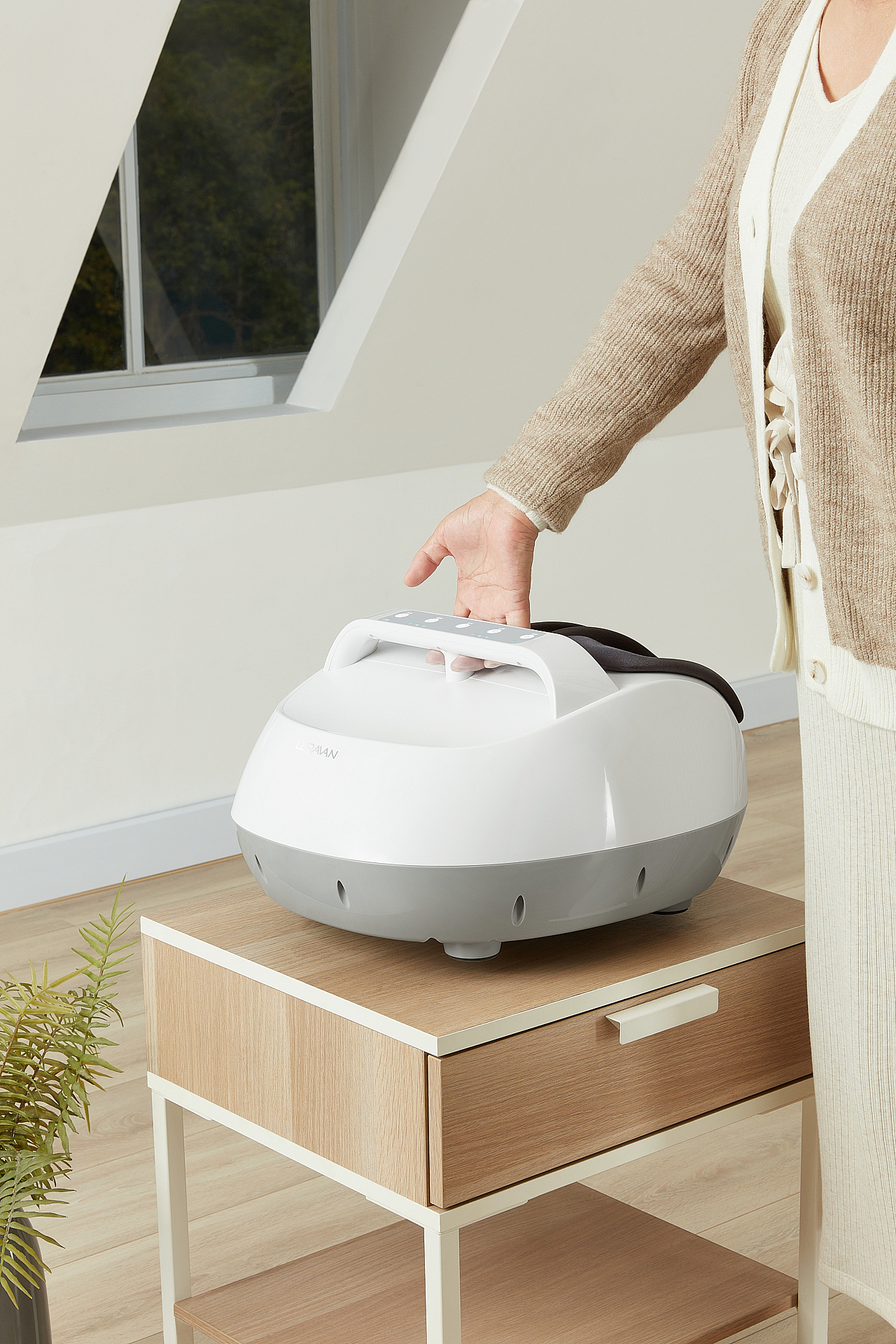 『平面』乐伽脚部揉捏按摩仪 ✖ 叔的片（图ZMjMyMzMwNzY0） - 产品摄影 - 站酷设计师叔的片原创素材 - 站酷ZCOOL