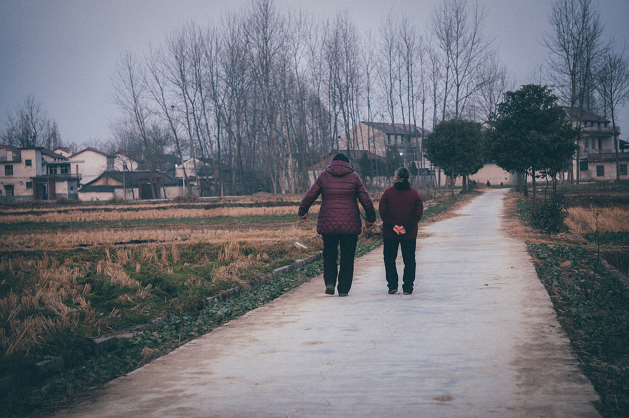 羈絆（圖ZMTM2MTIxMjg4） - 人像攝影 - 站酷設(shè)計(jì)師Z32090070原創(chuàng)素材 - 站酷ZCOOL