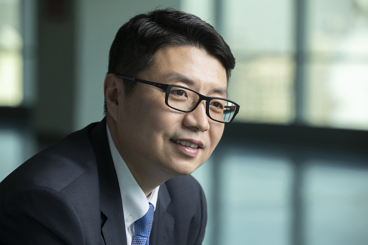 领导团队形象照商务形象照的全球认知商业人像摄影-不断变化中寻求