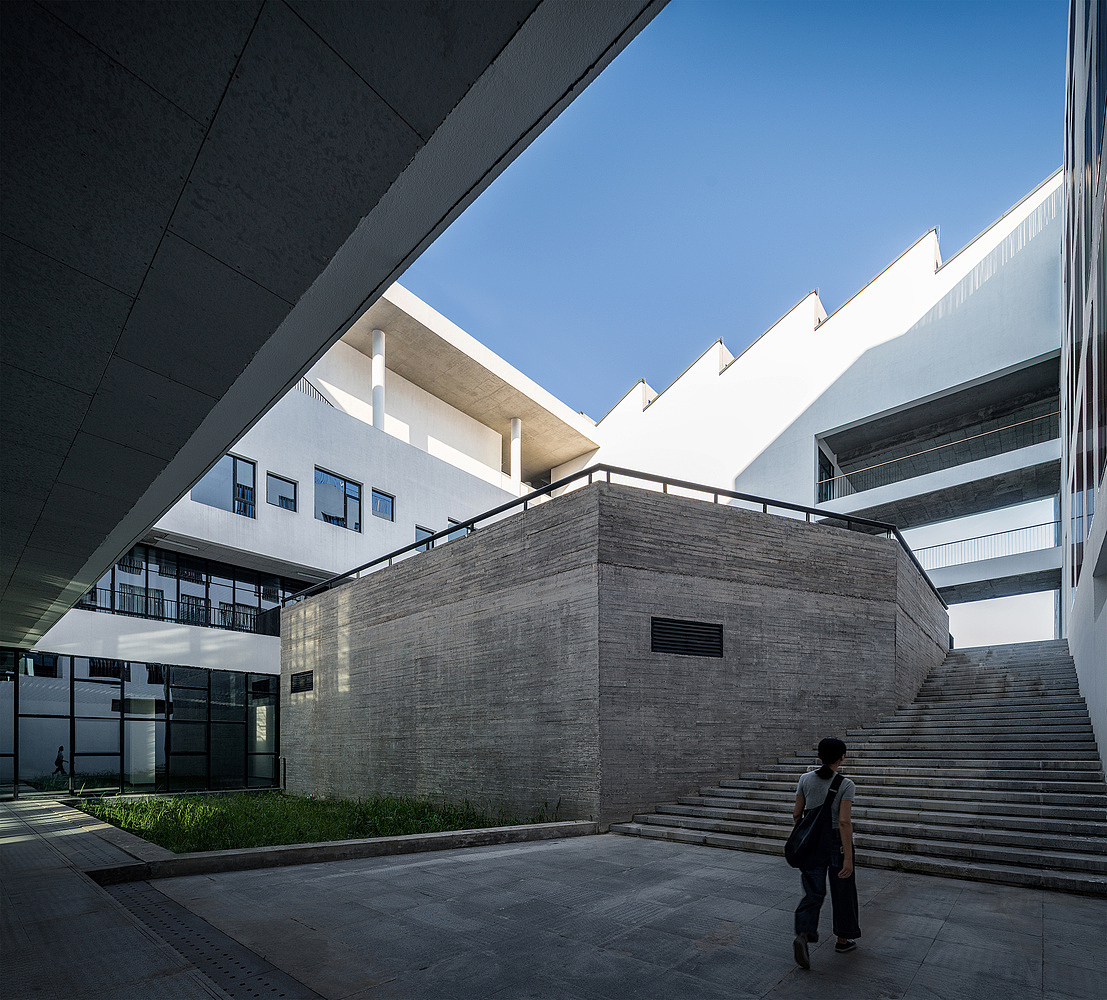 安徽艺术学院（图ZMTg1MjQyMTI0） - 环境/建筑摄影 - 站酷设计师皮皮鲁ppl原创素材 - 站酷ZCOOL