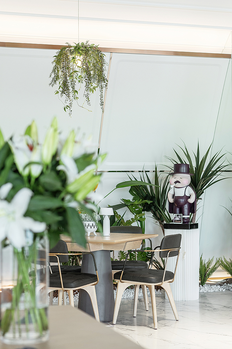 前置的美好生活体验，更为人们提供了面对未来、多样生活的可能性。
<br>在未来数年，「Co·life」作为一个品牌，亦作为一种产品模式，将不断围绕城市生活更新的需求，演化出更多的场景与服务。