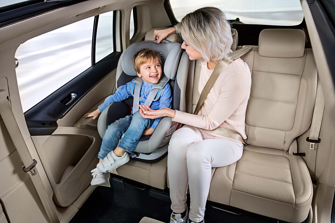 Baby  First 安全座椅修图