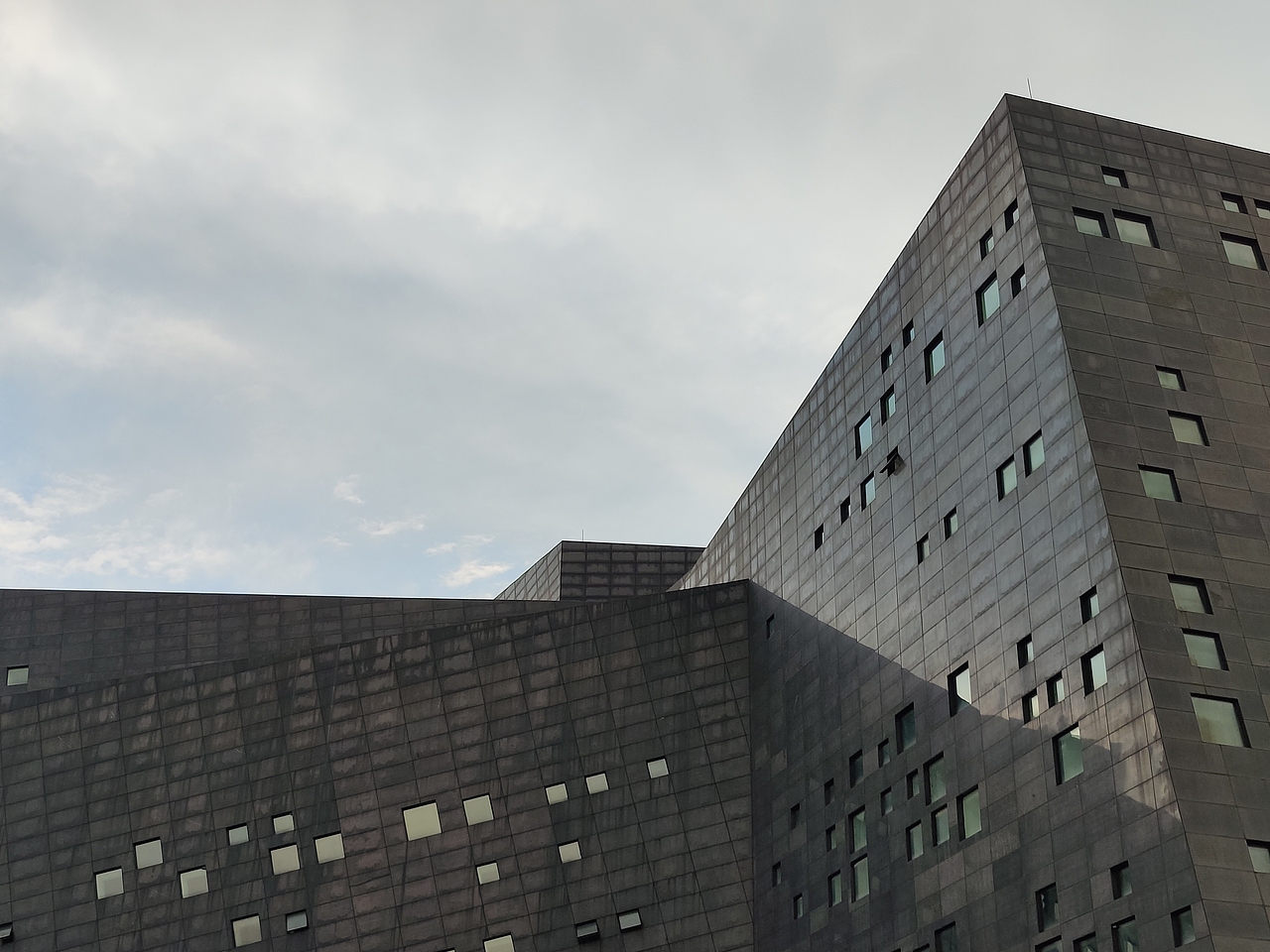 兴义国际会展中心建筑风光