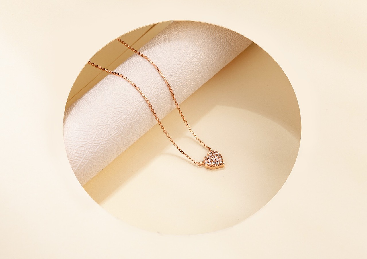 首饰拍摄（图ZMTUwOTc4NjUy） - 产品摄影 - 站酷设计师秦亖原创素材 - 站酷ZCOOL