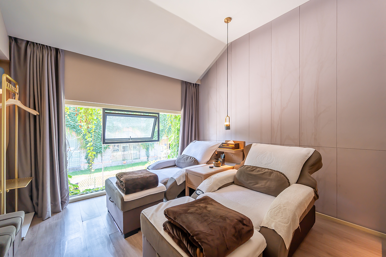 指蔻·古渡净白(西津渡臻品店)