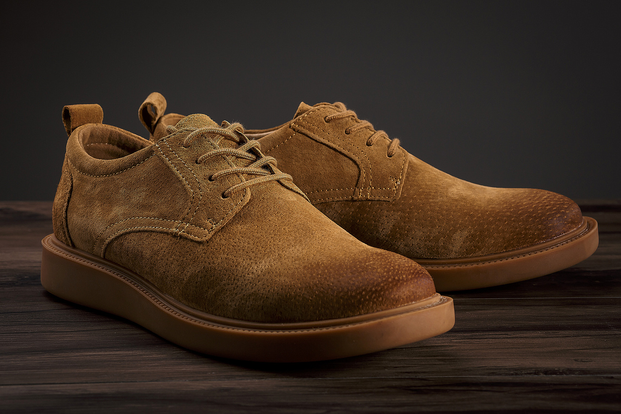 油潤的馬丁靴（圖ZMTE2NTM1Mjcy） - 產(chǎn)品攝影 - 站酷設(shè)計師林中蟬原創(chuàng)素材 - 站酷ZCOOL