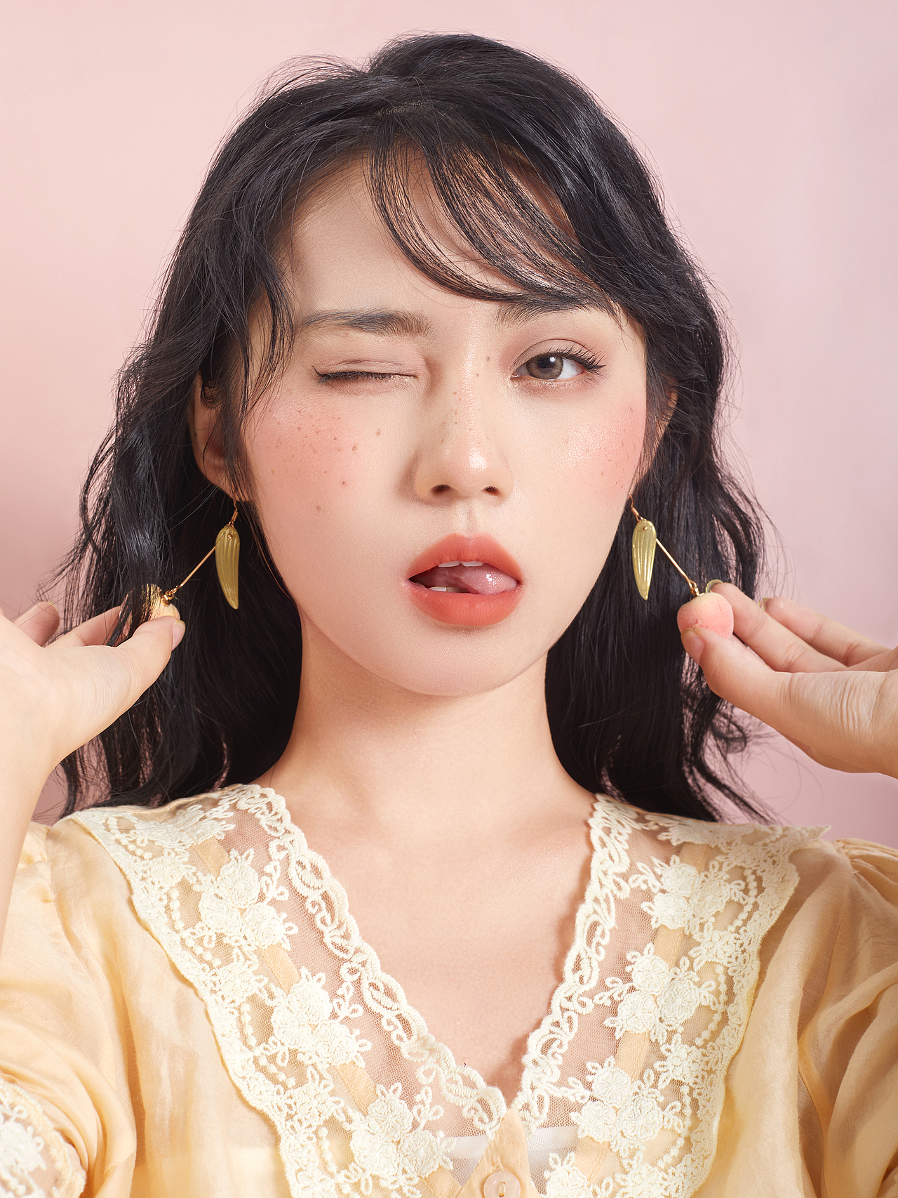 mua彩妆产品模特拍摄