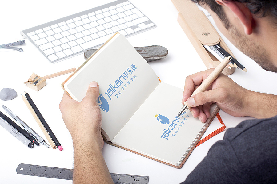 知风 | 甲乐康灰指甲足部健康连锁店(飞机稿)（图ZMTM1NDM5MTEy） - 品牌 - 站酷设计师河南知风原创素材 - 站酷ZCOOL