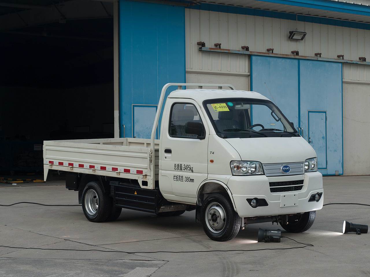 比亚迪卡车修图