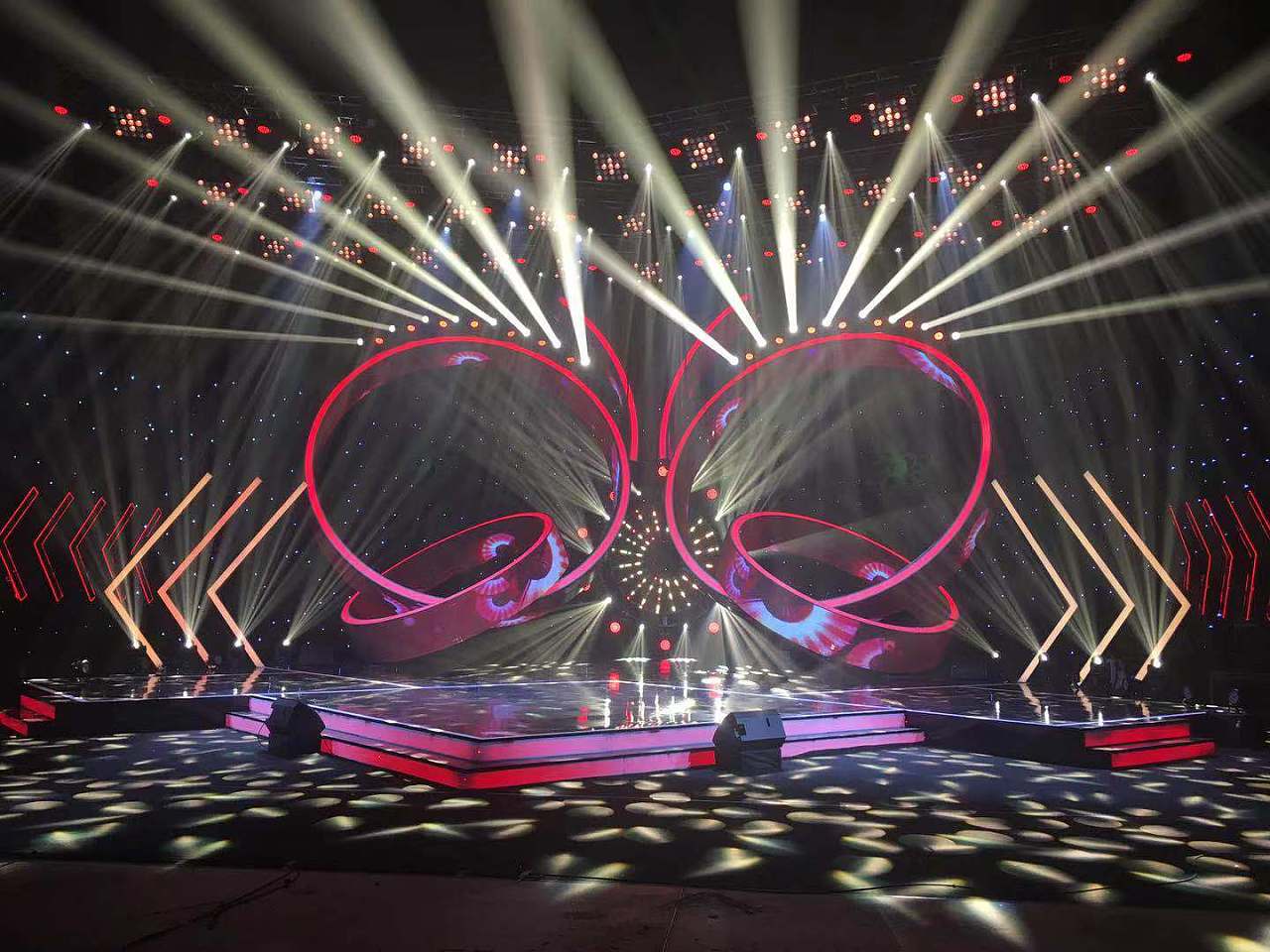 《青春飞扬》舞美设计|空间|舞台美术|藏器 - 原创作品 - 站酷 (zcool