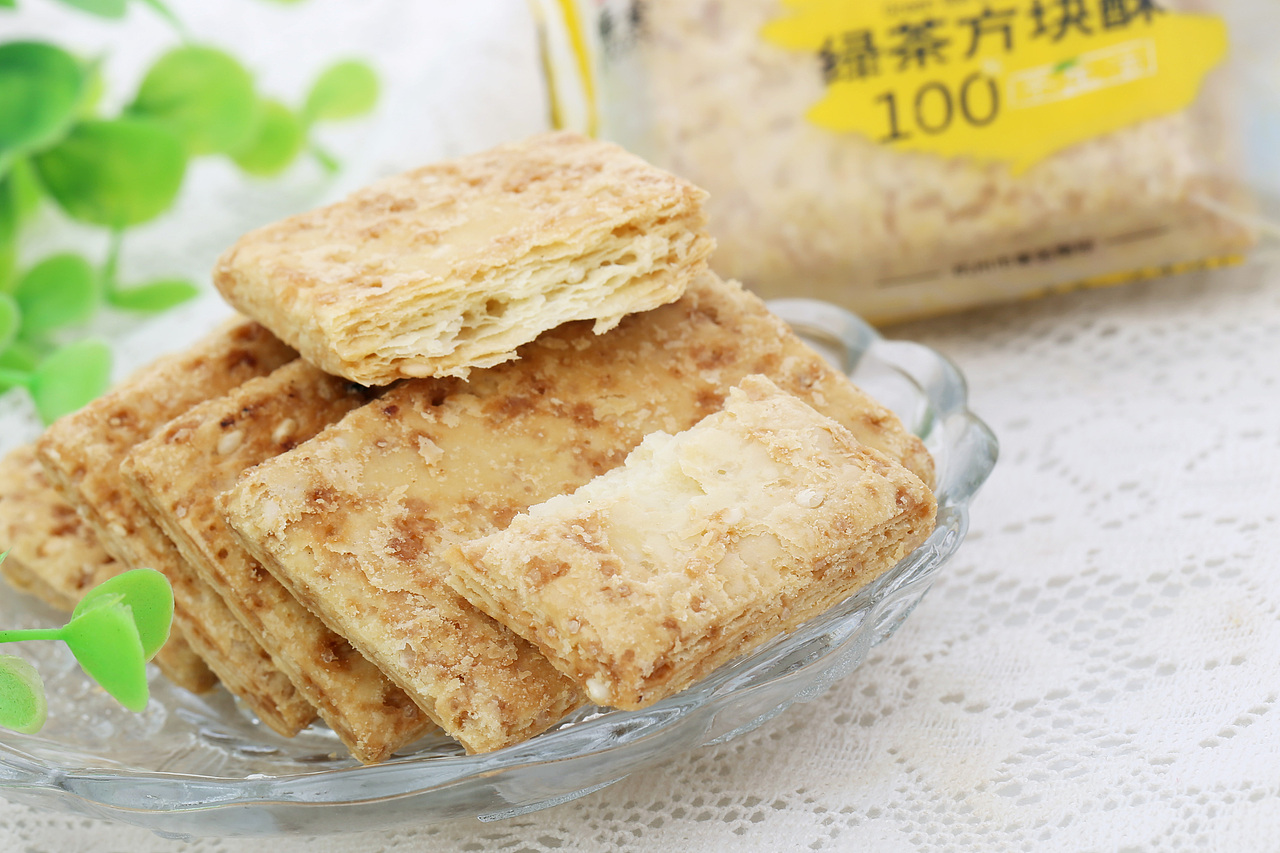 茶食品包装系列设计之绿茶方块酥（图ZODQwNDQ1Mg==） - 包装 - 站酷设计师最帅的木木原创素材 - 站酷ZCOOL