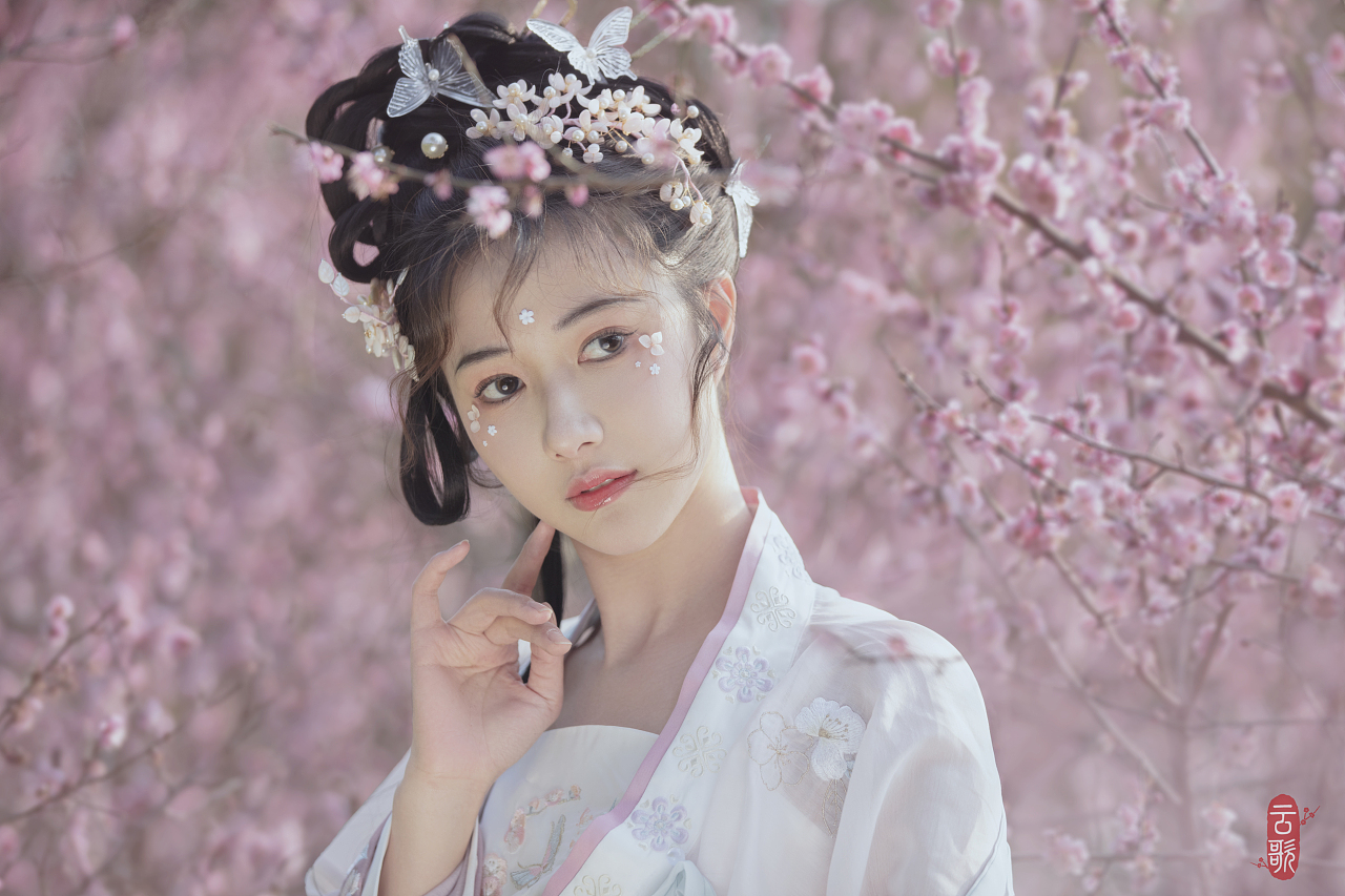 梅（图ZMjk0Mjg0NTUy） - 人像摄影 - 站酷设计师云歌云公子原创素材 - 站酷ZCOOL