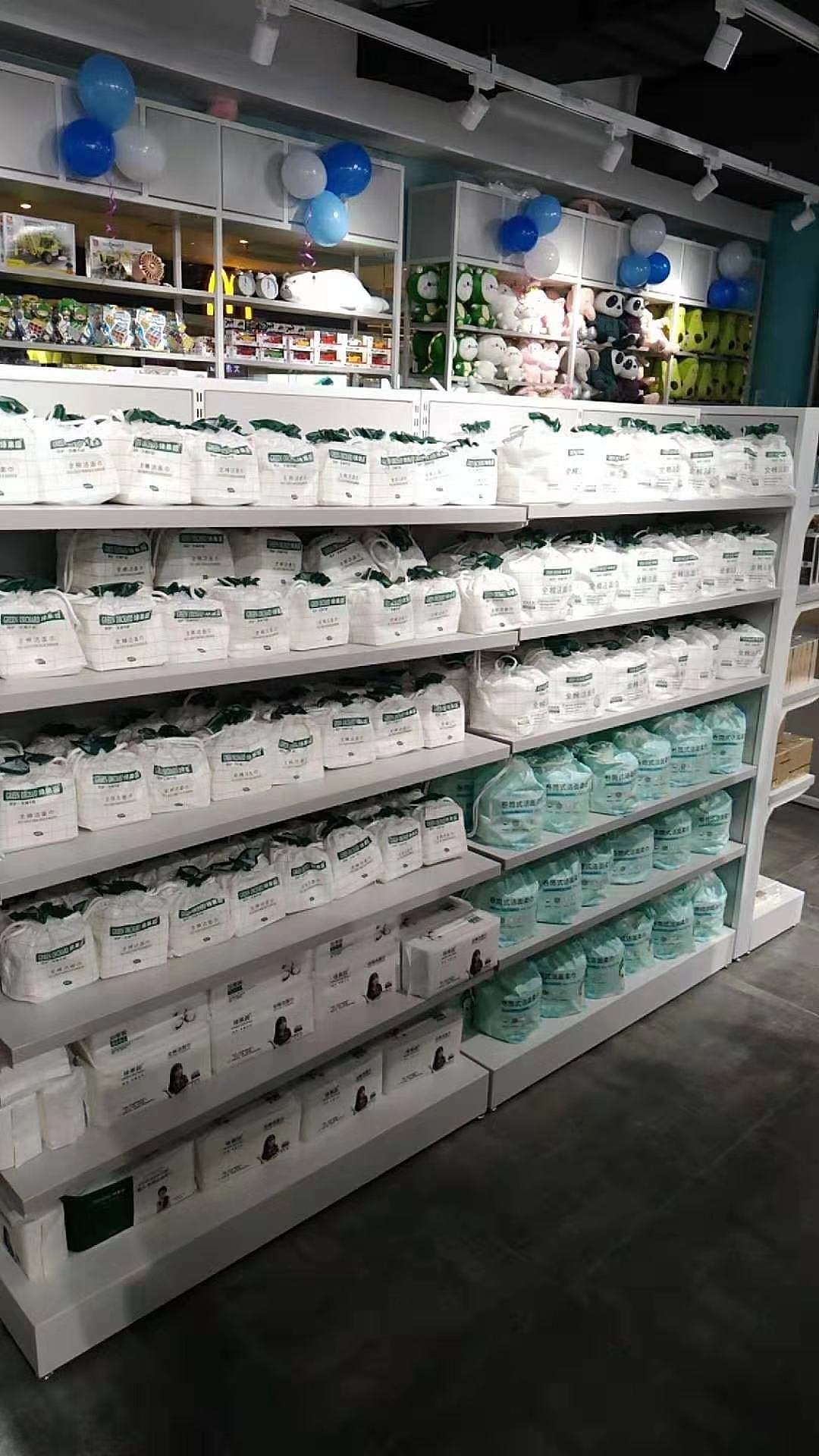 nome百货货架、诺米家居货架、开服装店如何选址!