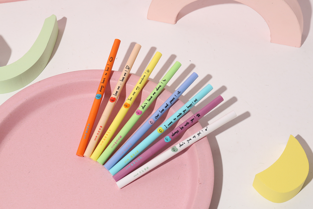 美妆产品——花洛莉亚眼线胶笔