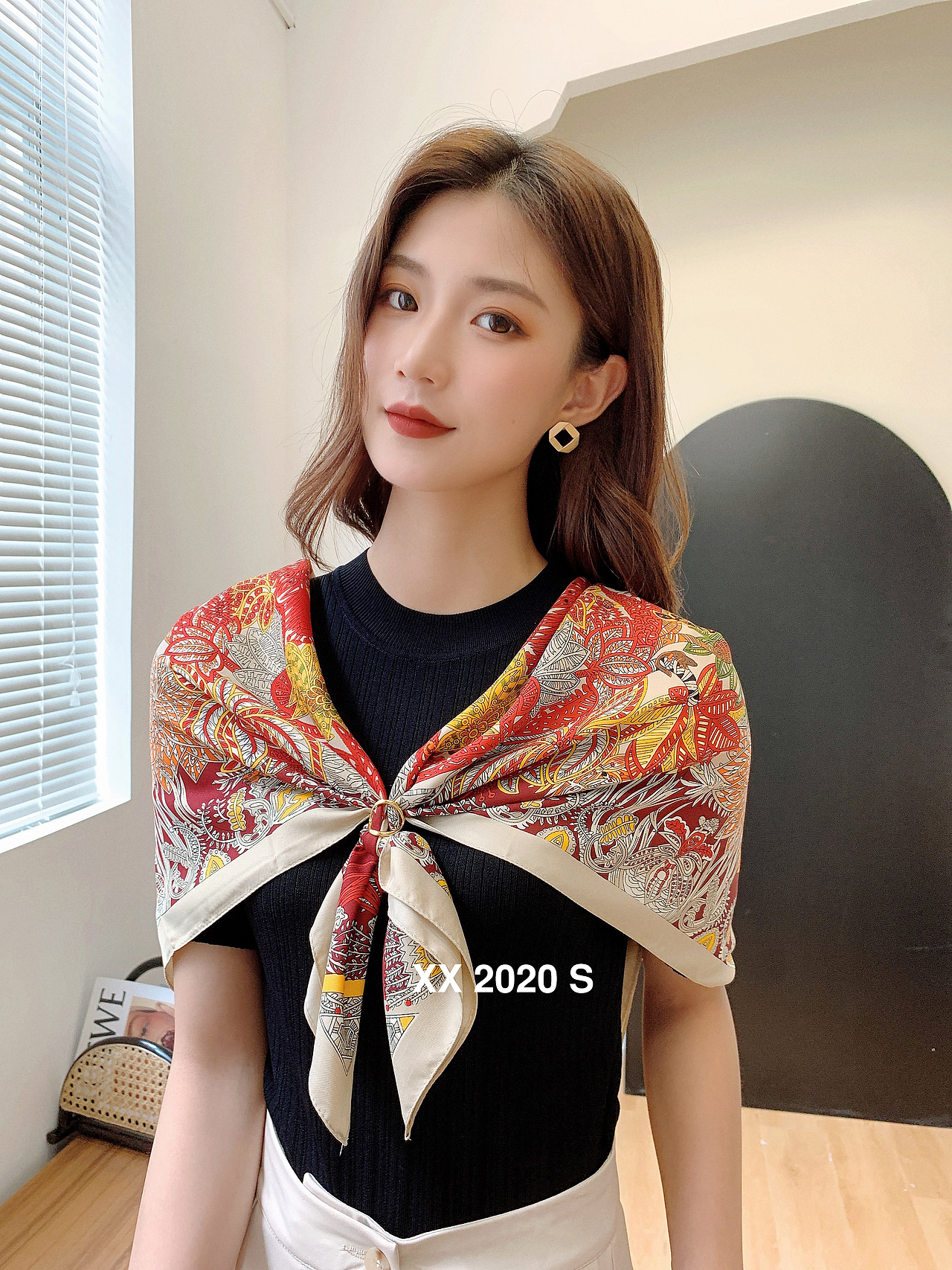 丝巾模特拍摄（图ZMjE1MTE5MTA4） - 人像摄影 - 站酷设计师摄影师潘鑫鑫原创素材 - 站酷ZCOOL