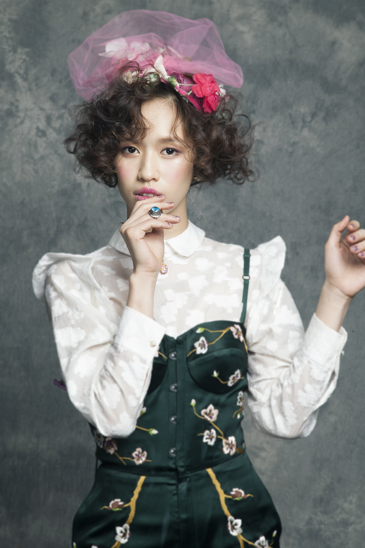 藝人：金曉霖（图ZNzcwMjMwNDA=） - 人像摄影 - 站酷设计师老裴大人原创素材 - 站酷ZCOOL