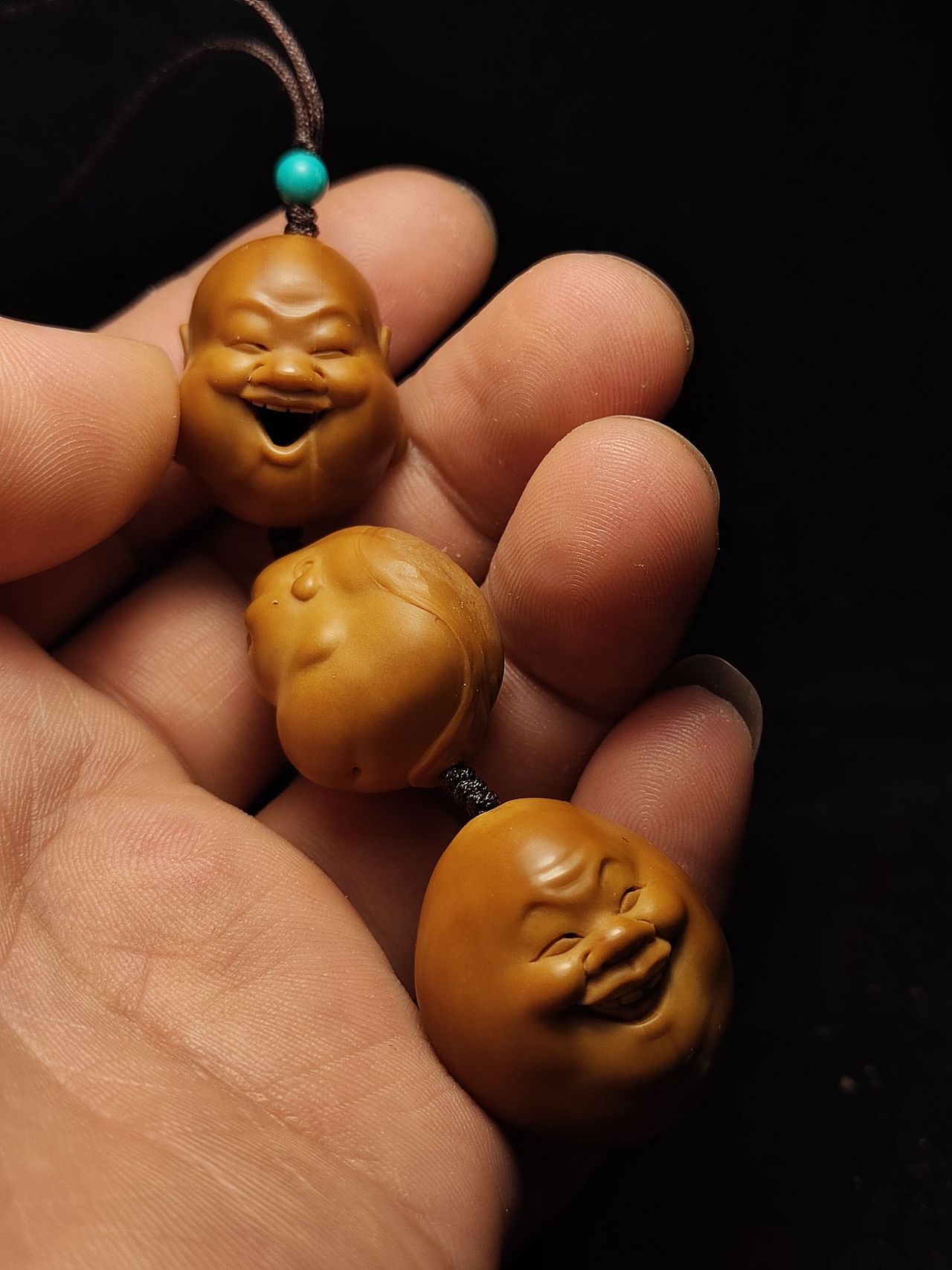 覃投艺核工作室希早核雕作品（图ZMzQyNDAwMzk2） - 工艺品设计 - 站酷设计师覃投艺核希早意创原创素材 - 站酷ZCOOL