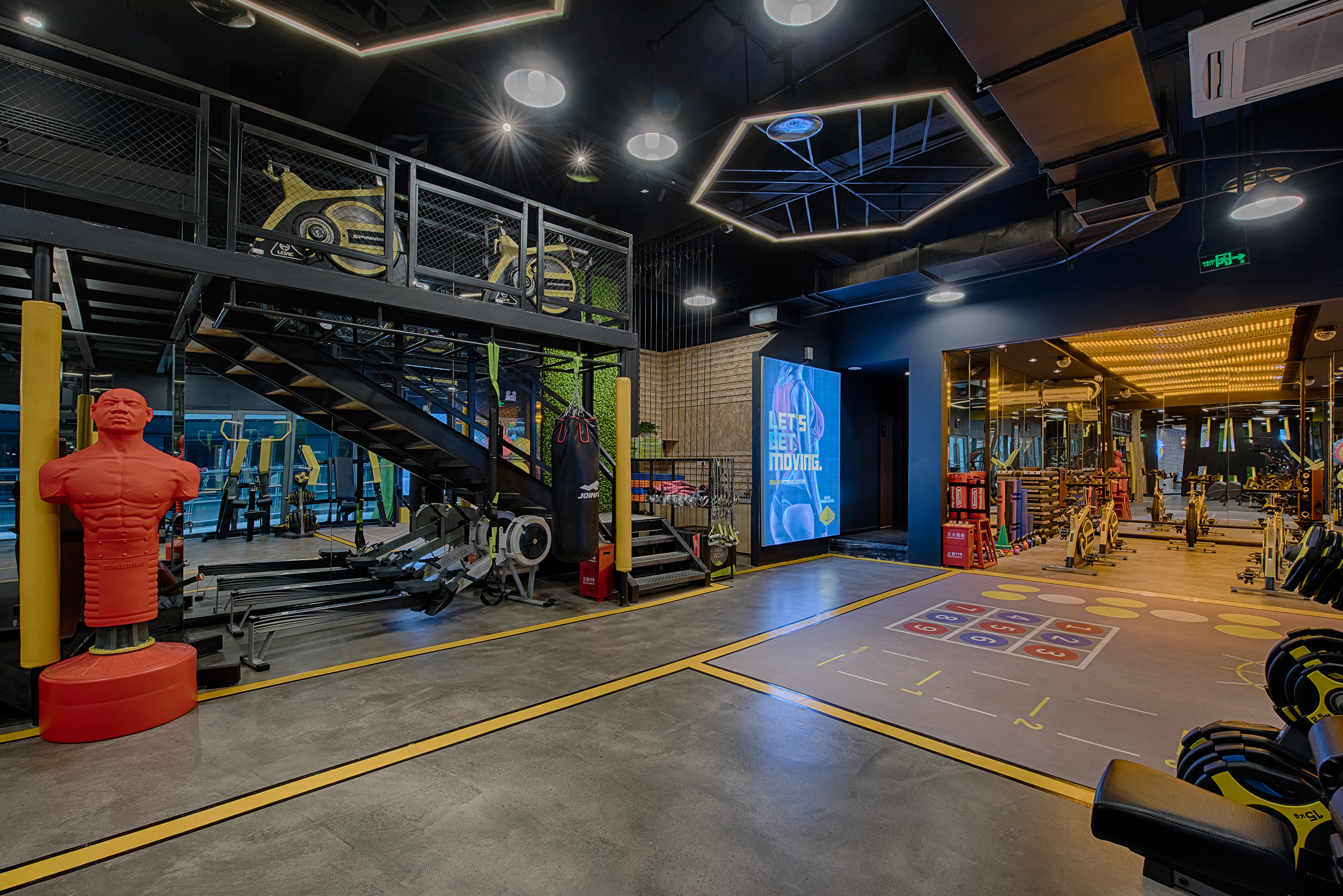 苜梵设计丨鲨鱼健身中心:力量与美