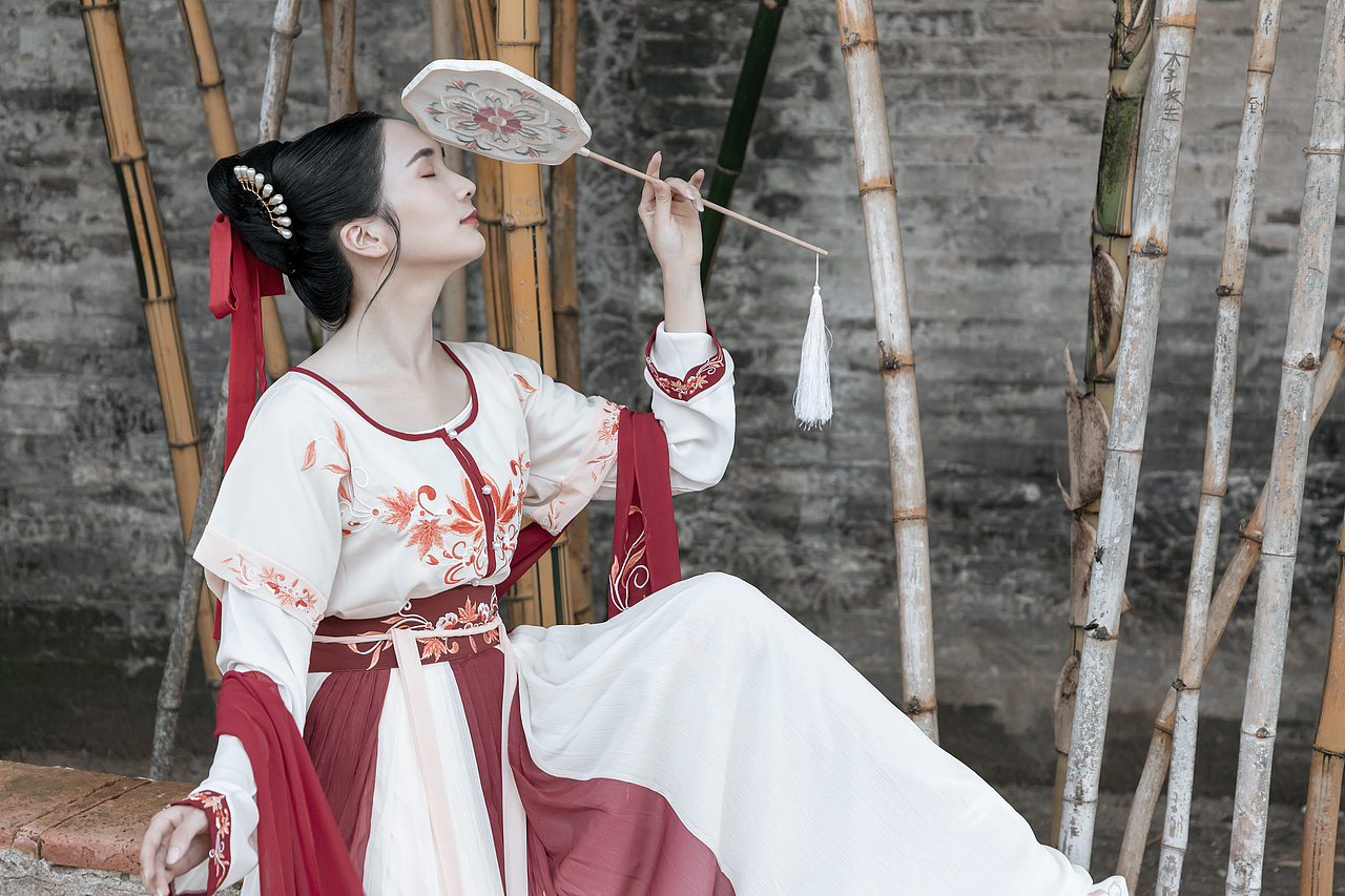 #我欲乘风归去,又恐琼楼玉宇#