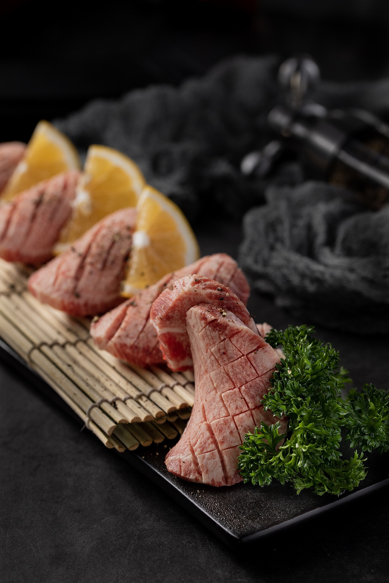 泥炉烤肉场景图 黑色底