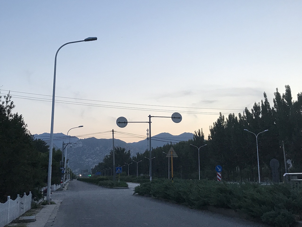 走走停停（图ZMTY1NjM4ODc2） - 产品摄影 - 站酷设计师落后的刺猬猬原创素材 - 站酷ZCOOL