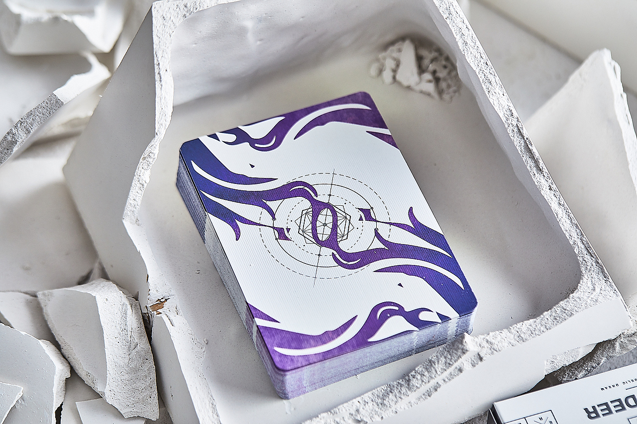 产品摄影-扑克牌-Lost Deer（图ZMTQ4NTg1MDE2） - 产品摄影 - 站酷设计师柏克珀紙品工作室原创素材 - 站酷ZCOOL